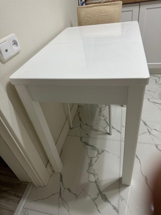 Продам стол для кухни