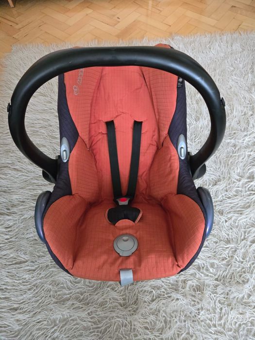 Maxi Cosi столче