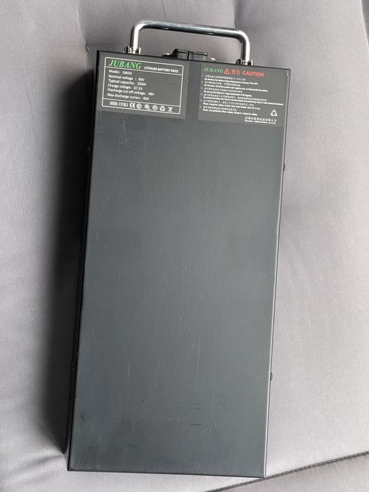 Baterie de 60v 20 Ah  si baterie de 32 Ah noi, carcasa metalica