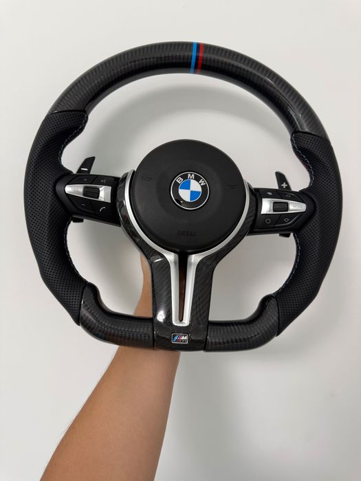 Volan BMW M Sport Carbon pentru generație E E60 E61 E70 E71 E84 E90 E91 E92 E93