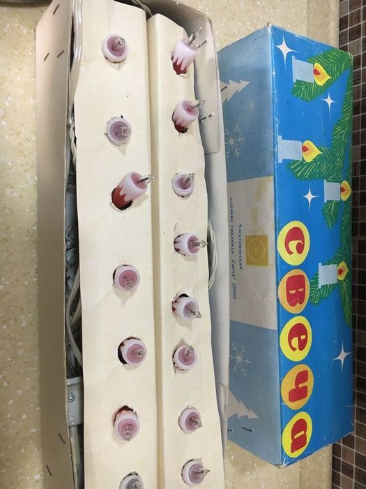 Продаются новые гирлянды для ёлки  1985 года.