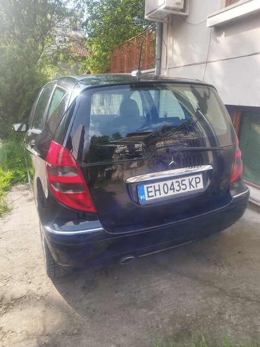 Лек автомобил Мерцедес