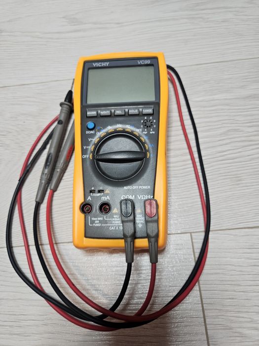 Multimetru vichy vc99