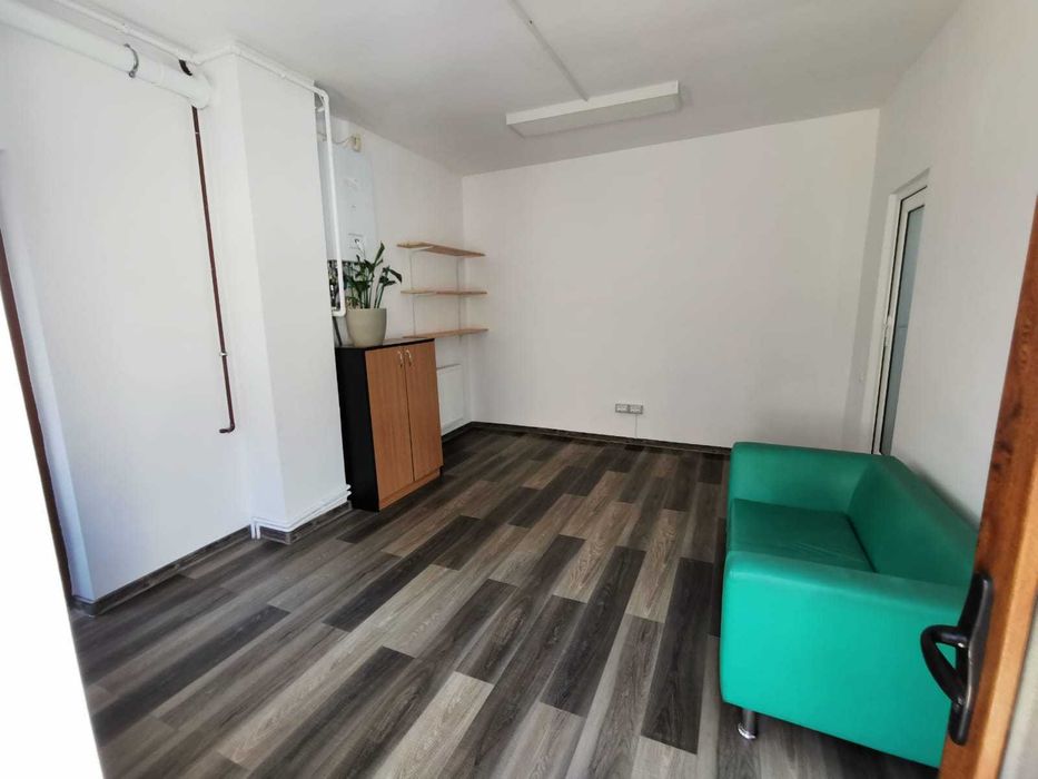 Inchiriere spatiu pentru manichiura / pedichiura (2 posturi) Brasov