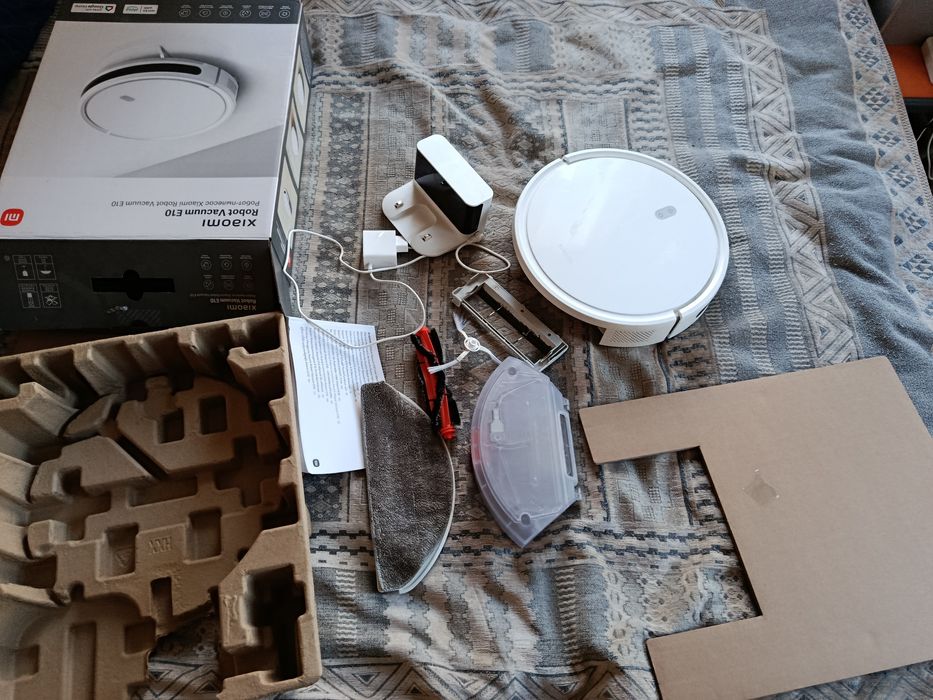Продам робот пылесос XIAOMI Vacuum E10