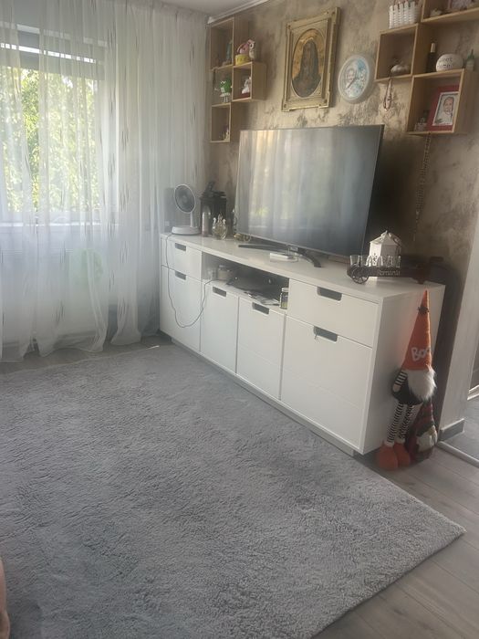 Vand apartament 2 camere