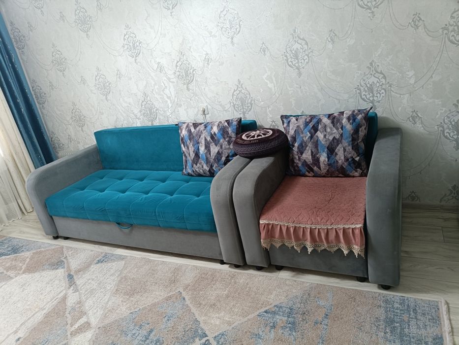 Продам диван с креслом 80000
