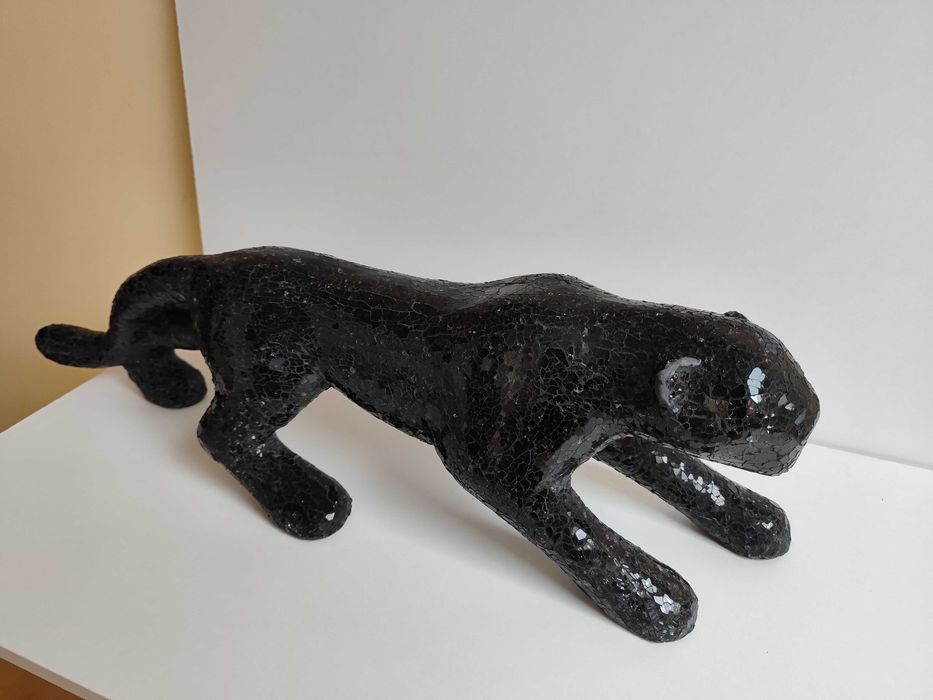 Статуетка на пантера с черно кварцово покритие