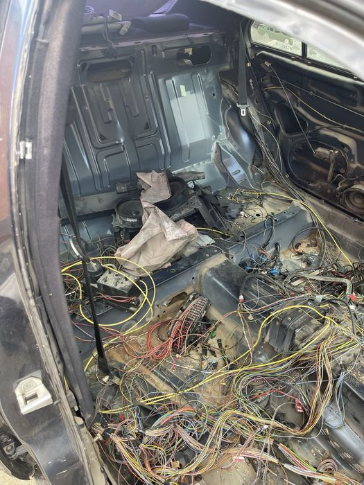 Продам запчасти w210