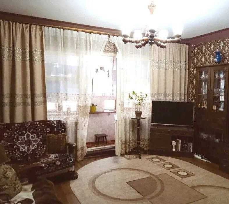 ул.С.Барака кафе Эффенди Школа 145 3-комн 8/9 72 м² чистая