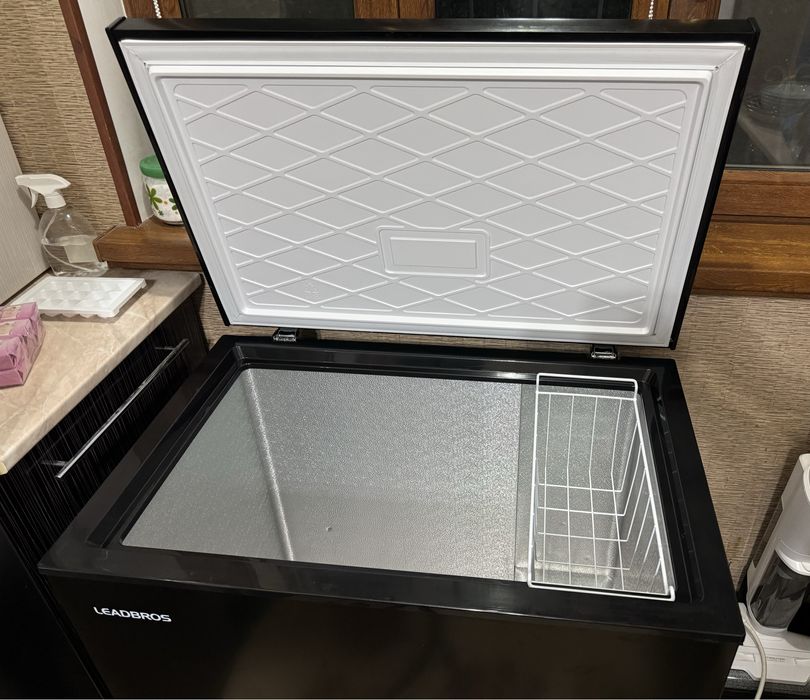 Продам морозильник