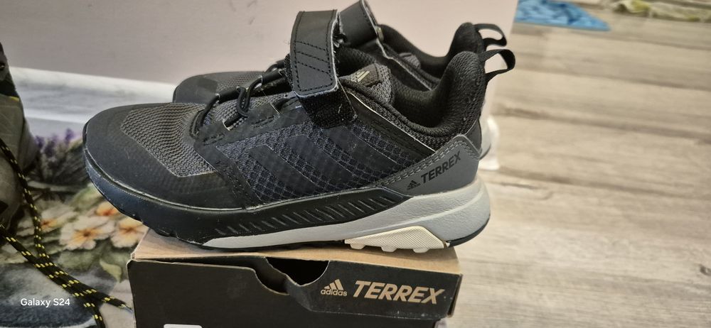 Adidas terrex и зимни боти декатлон