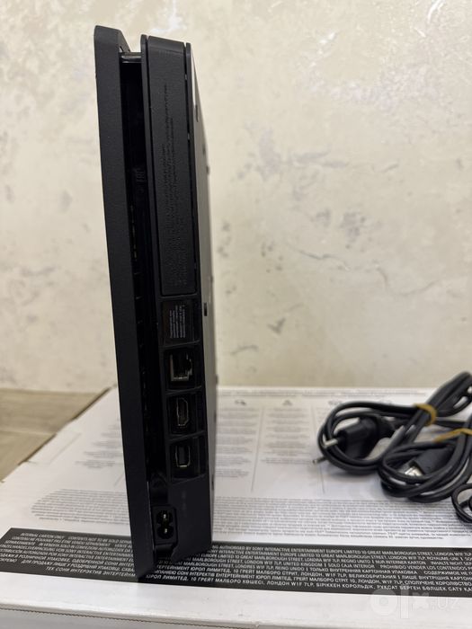 Playstation 4 Slim 1Tb
