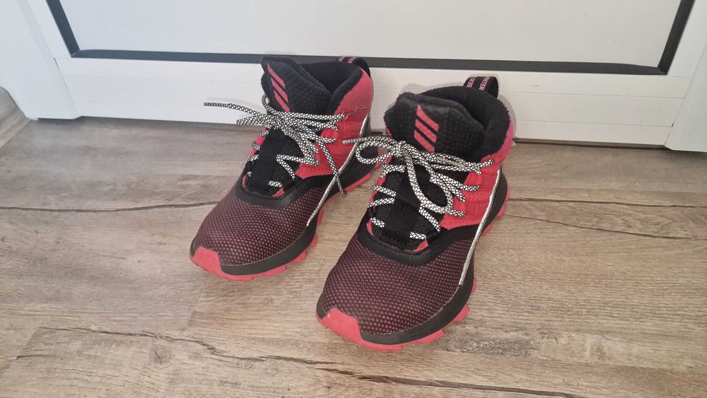 Adidas 34 номер Детски оригинални обувки/боти