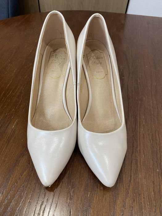 Туфли женские.