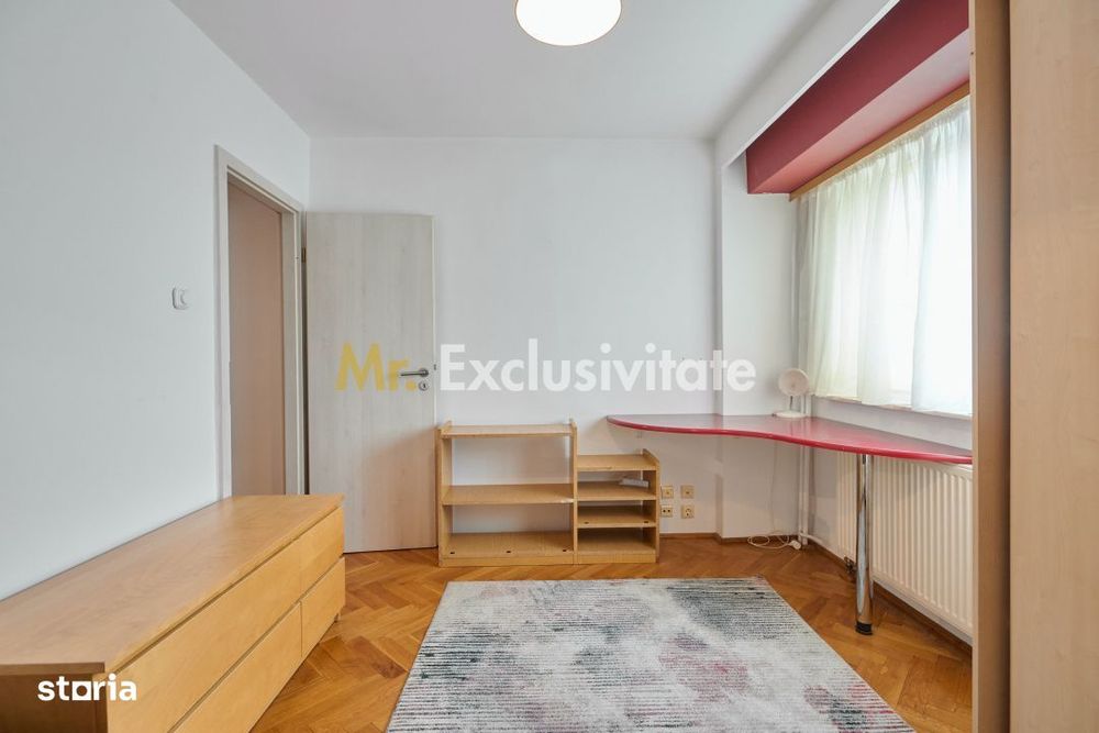 Apartament cu 3 camere de inchiriat, ultracentral, Pitesti