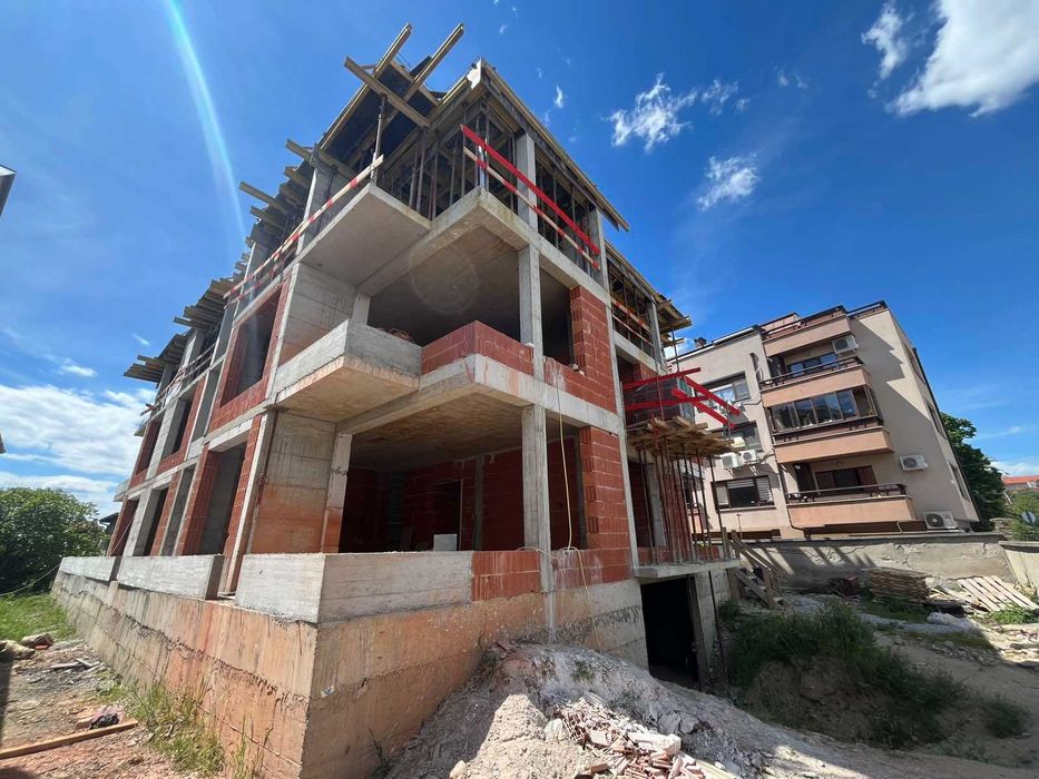 Студио ново строителство в района на Културен дом, гр. Казанлък