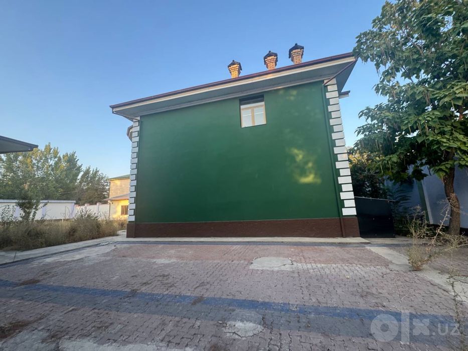 Участок с 2 виллами и 1 кухней
