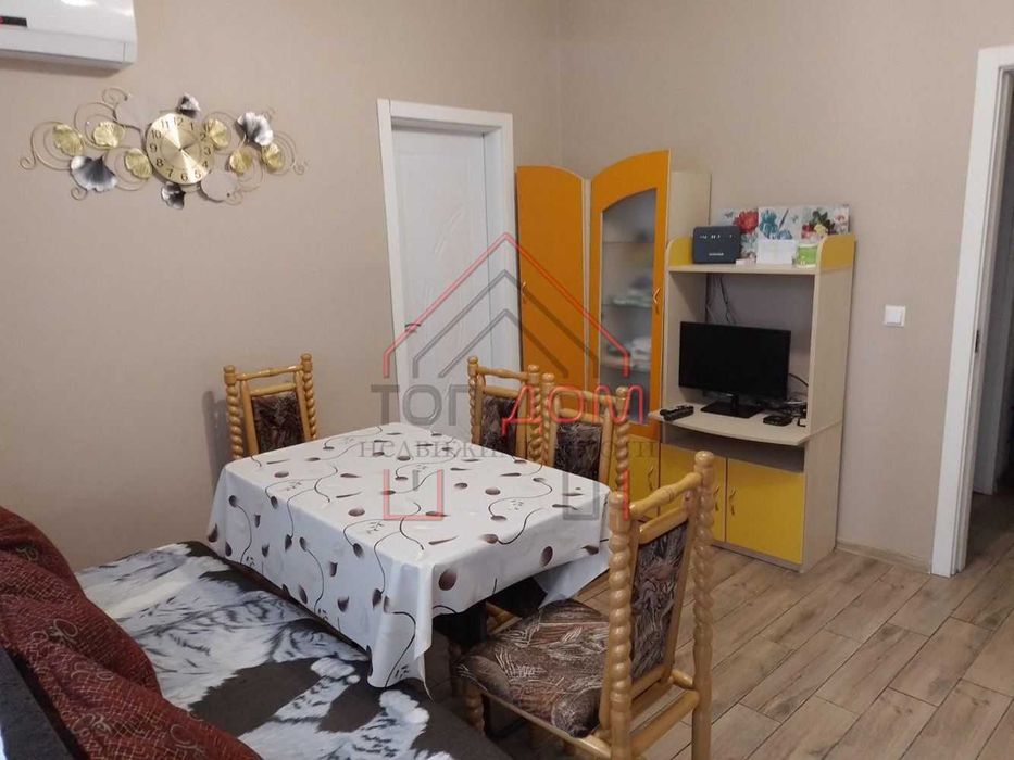 Дава се под наем Тристаен апартамент в Варна, Център - 80 кв.м за 663 € - Снимка #3