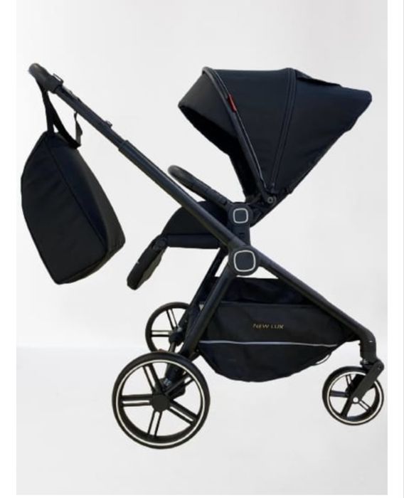 Детская прогулочная коляска