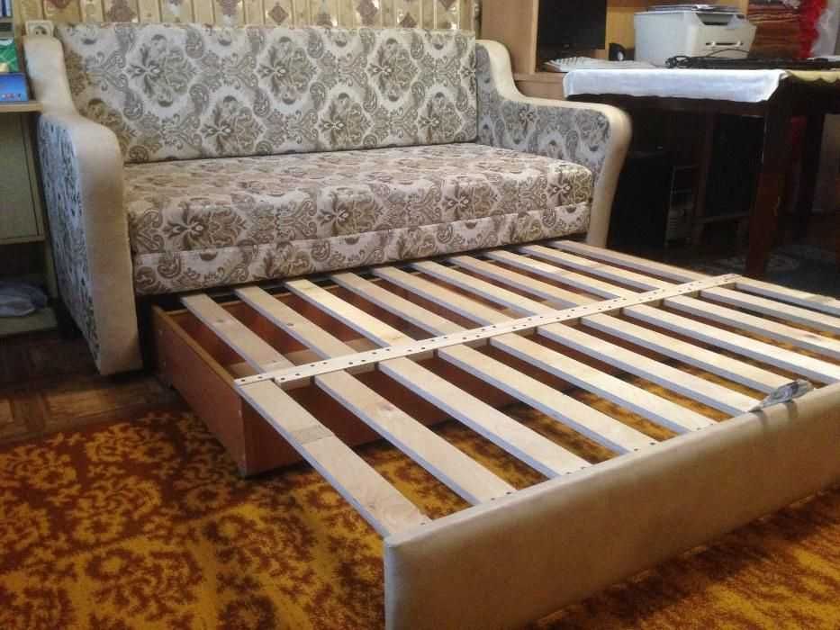 Диван раскладной б/у