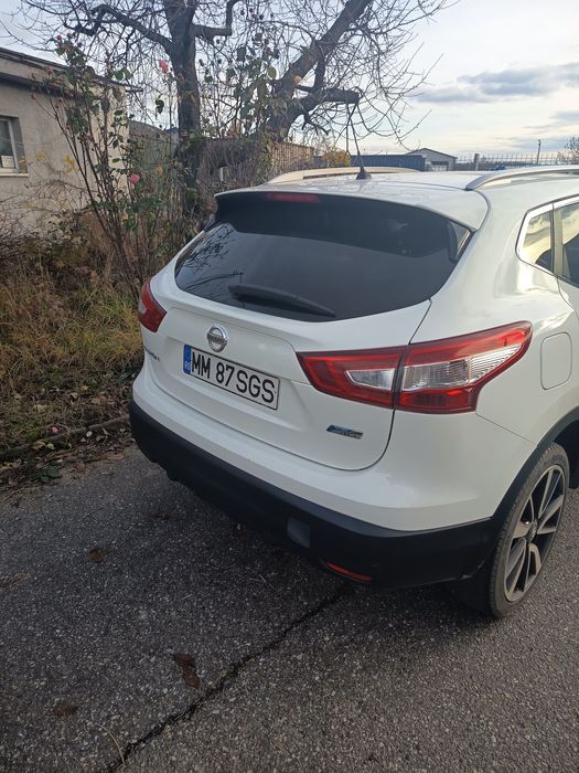Nissan Qashqai j11 Tekna 1.6 130 cp