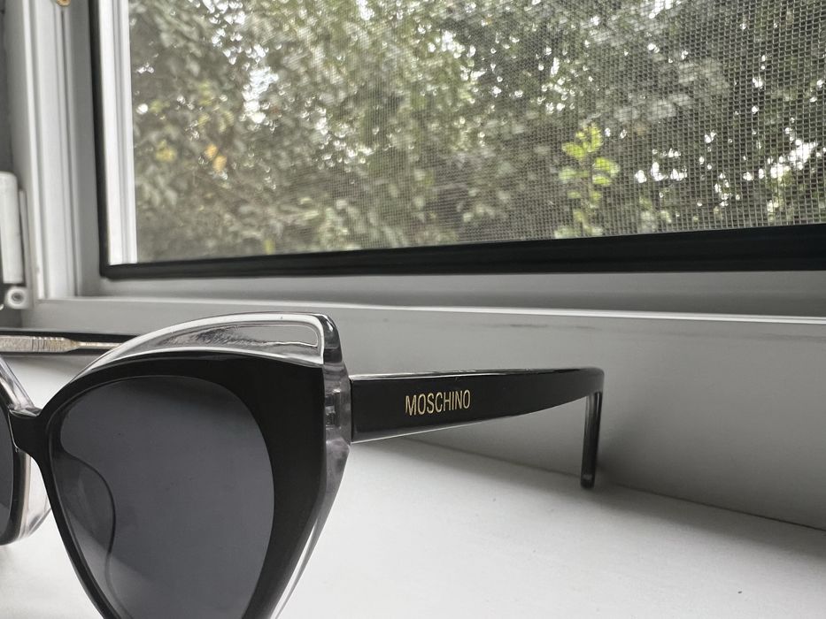 Очки Moschino