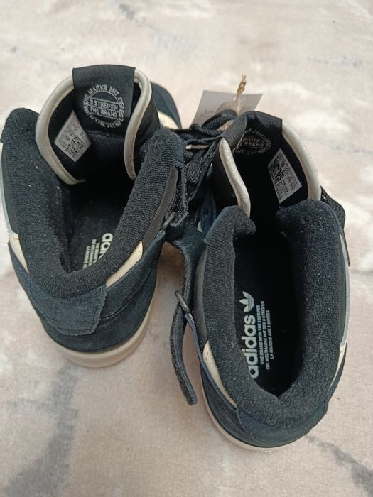 Кроссовки теплые 42 размер