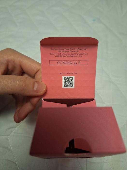 Новые духи Valentino