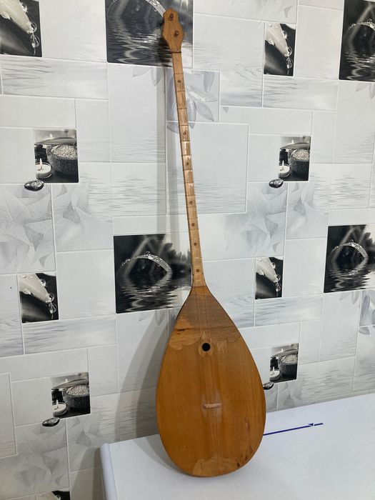 Продам Домбру б/у