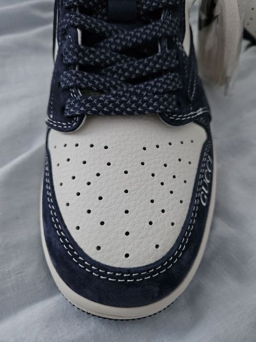 Adidasi jordan 1 low