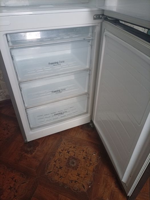 Продам холодильник