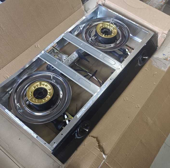 Plita 2 arzatoare, perfect functionare, lipsa sticla partea superioara