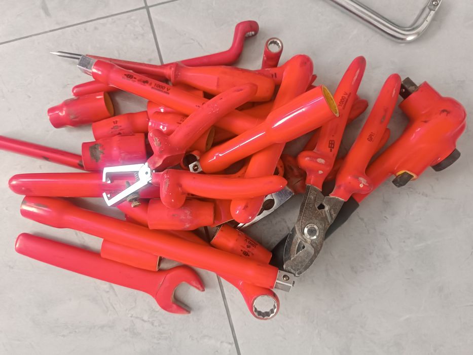 Набор инструментов электрика