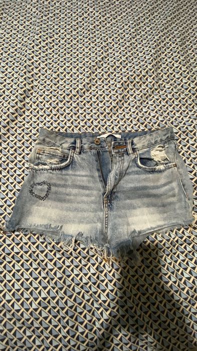 Къси панталони ZARA