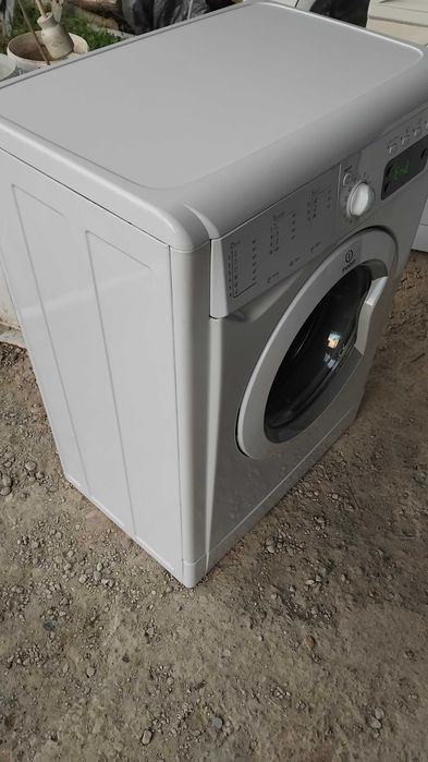 Indesit пералня