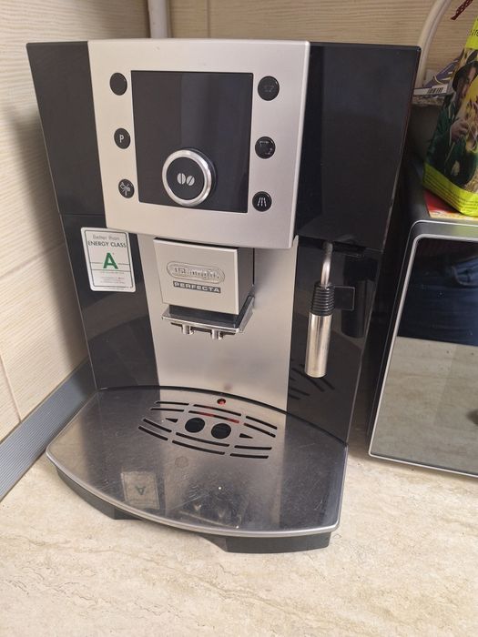 Aparat de cafea delonghi perfecta