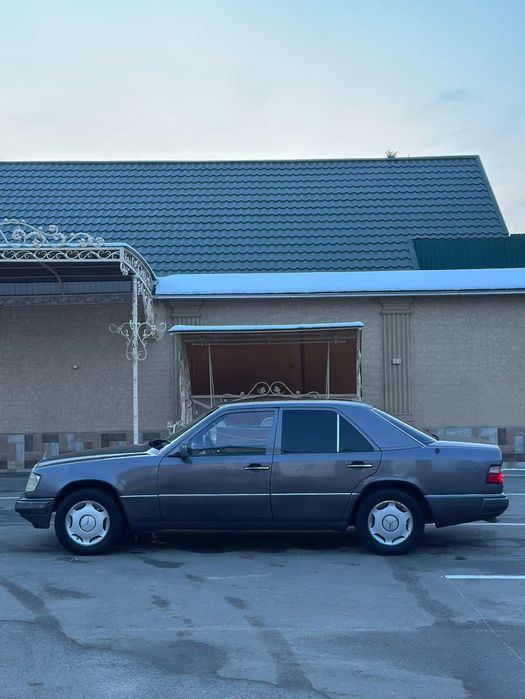 Мерседес мерс 124