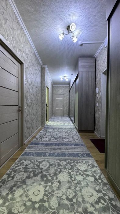 Продаётся 3-комнатная квартира в Чирчике с евро ремонтом в новостройке