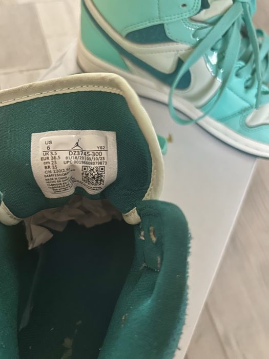 Jordan 1 Mid SE "Bleached Turquoise"