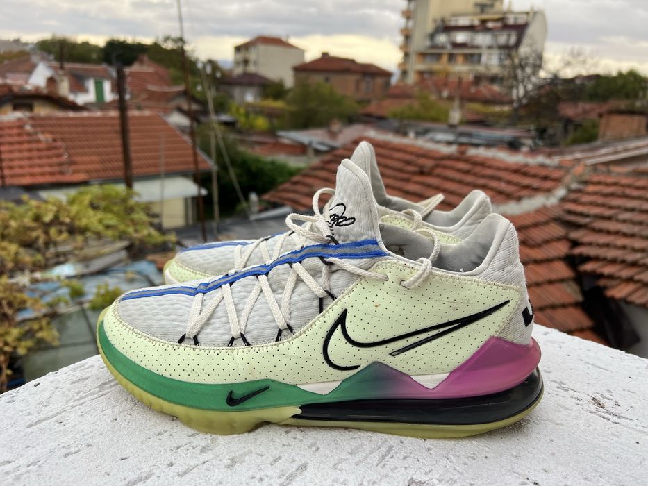 Nike LeBron 17 46