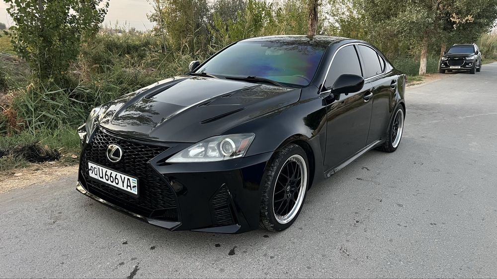 LEXUS F SPORT qilingan mashina raketa
