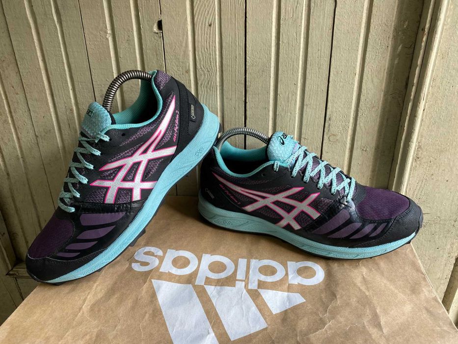 ''ASICS Gel FujiSetsu 2 Gore-Tex''оригинални маратонки 40.5 номер