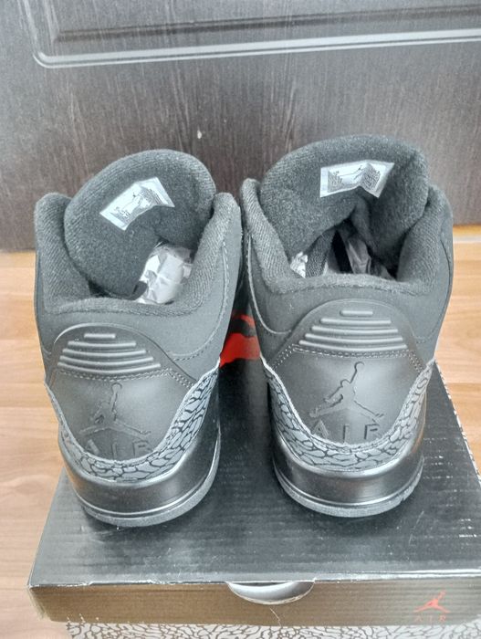 Jordan 3 Black Cat