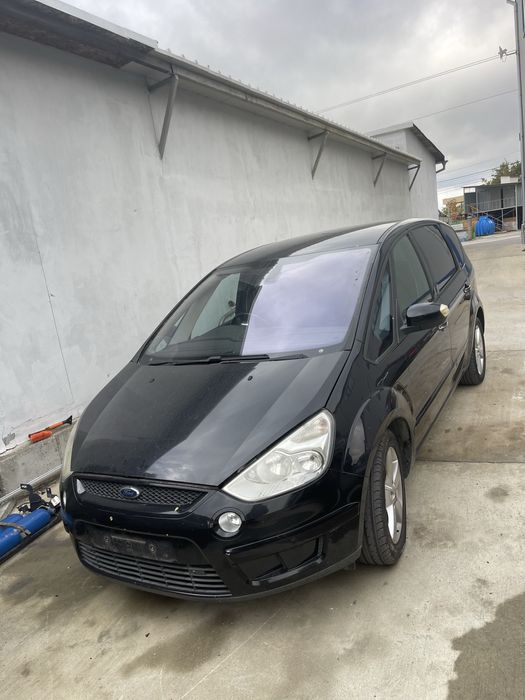 Ford S-Max на части