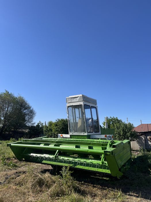 Комбайн Немка Е302
