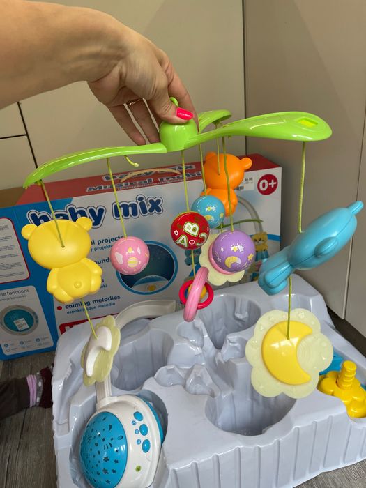 Музикална въртележка за кошара