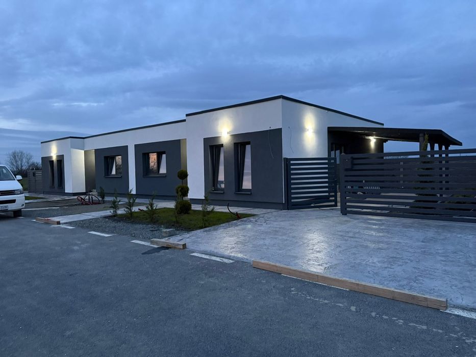 1/2 Duplex/Casa  Remetea Mare