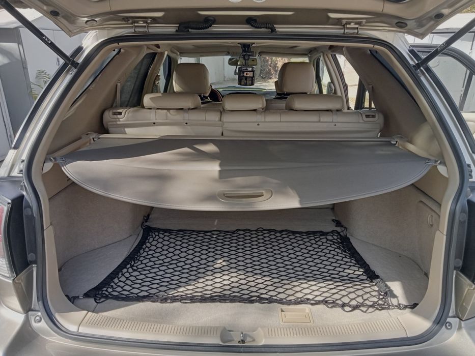 Внедорожник Lexus RX-300