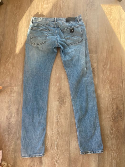 Продавам дънки Armani Exchange (AX) Цвят: светло син Размер: 31 (slim fit)